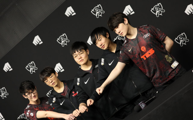 2险胜日本 2险胜日本