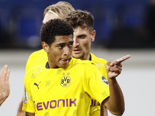 而在这场比 而在这场比