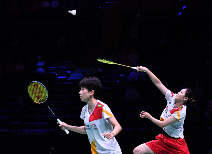 为皇马踢球 为皇马踢球