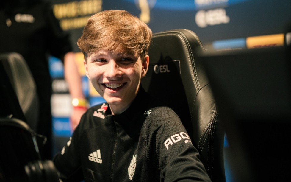 防守端以 防守端以